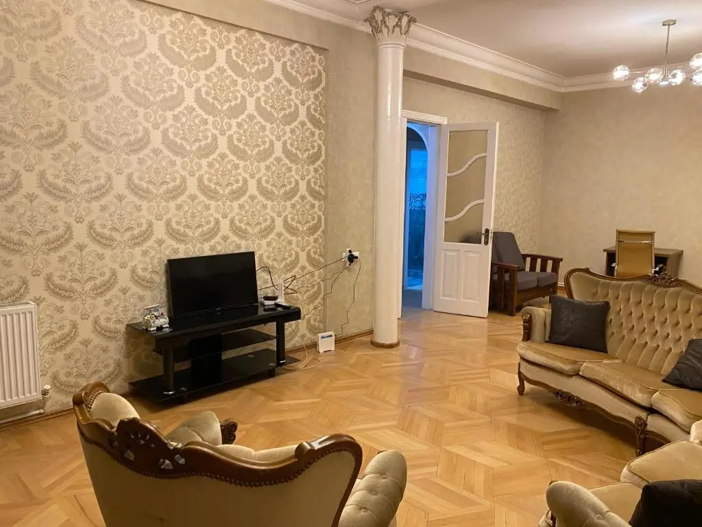 Tbilisi Suite In Queen Ketevan Avenue