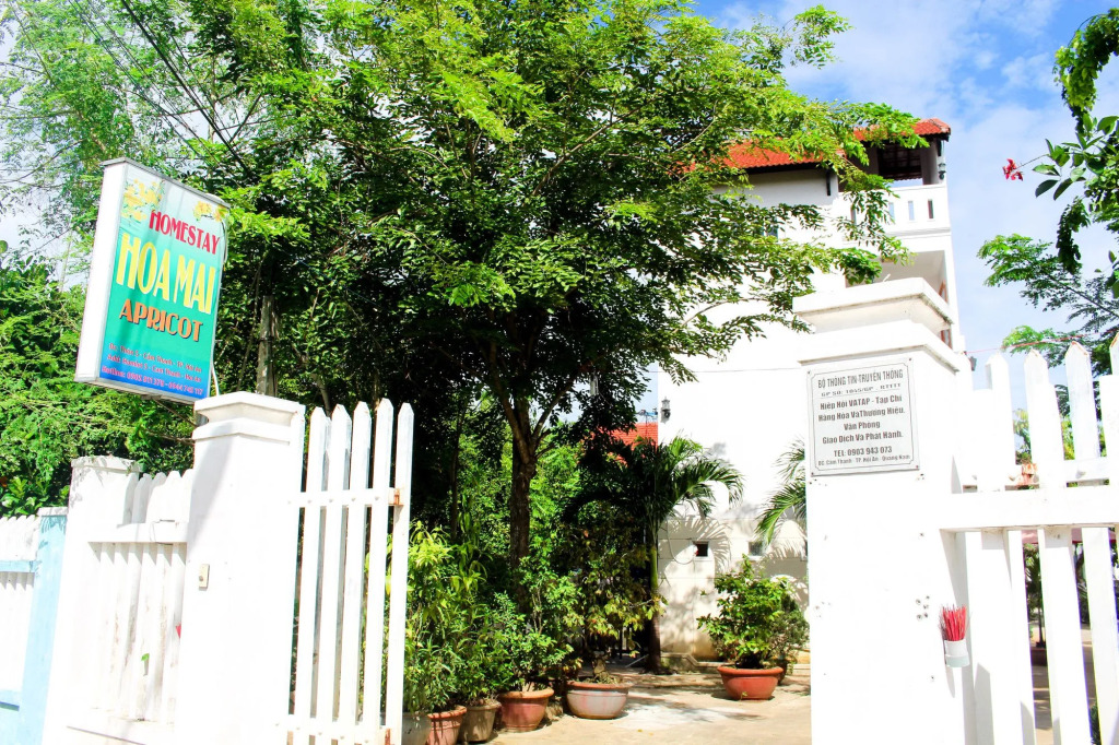 Apricot Homestay