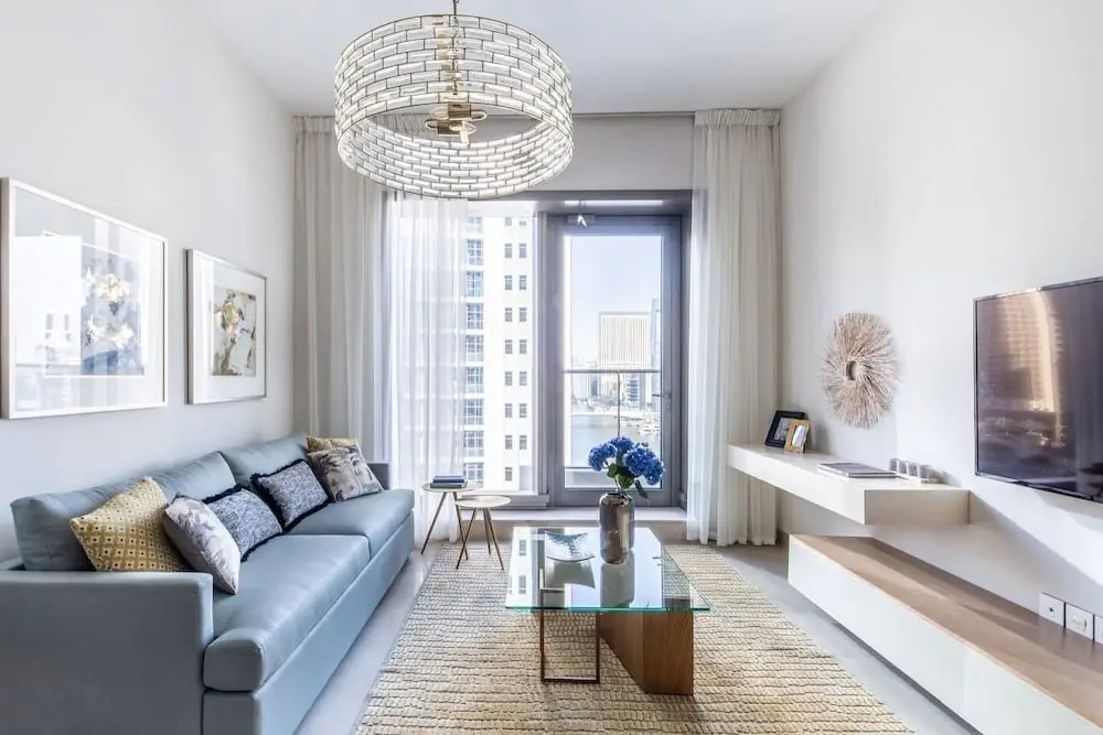Modern & Classy 1BR Overlooking Marina!