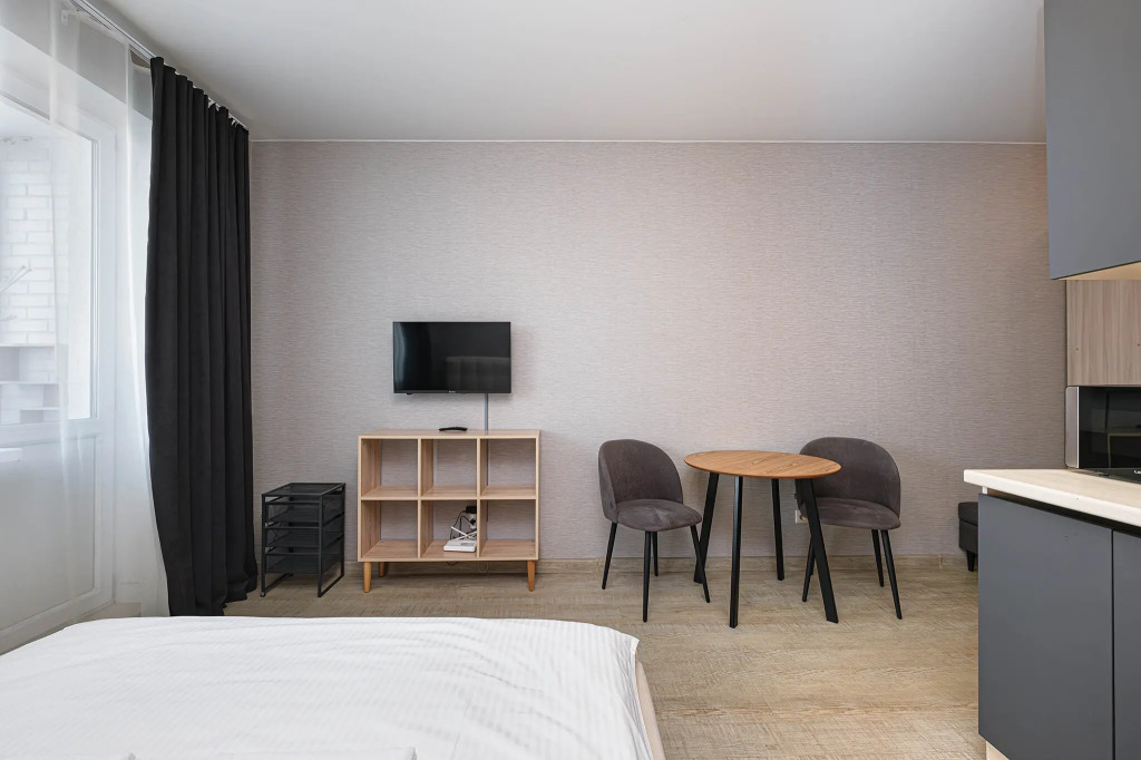 ДОМАНТ Романова, 60