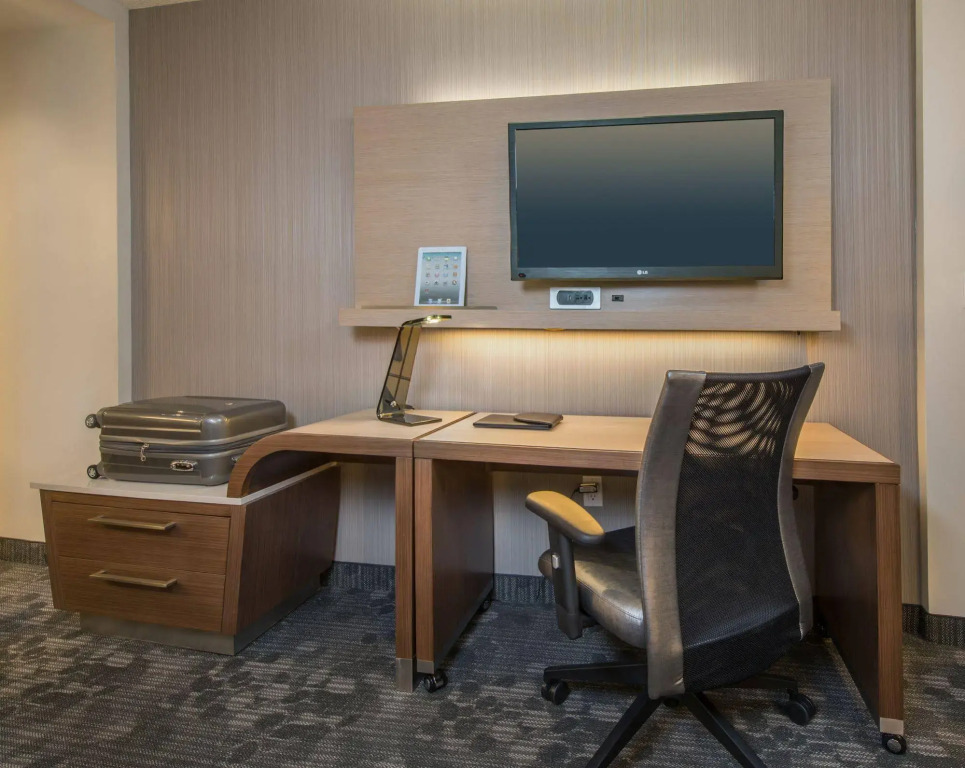 Courtyard by Marriott Houston Intercontinental Airport