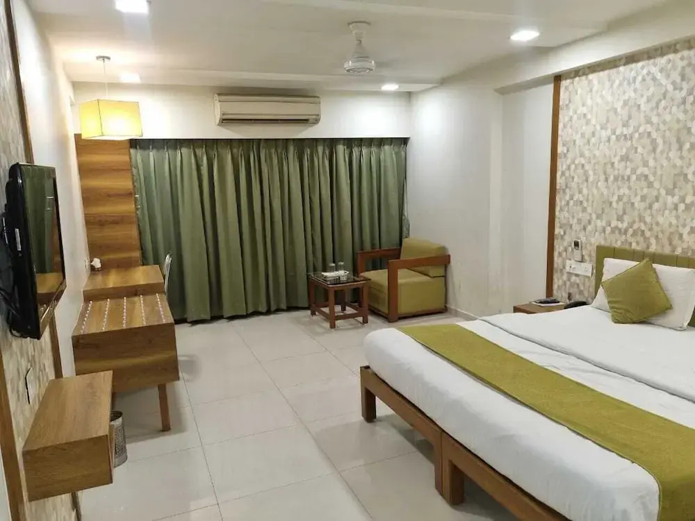HOTEL PRUDENT - Vadodra