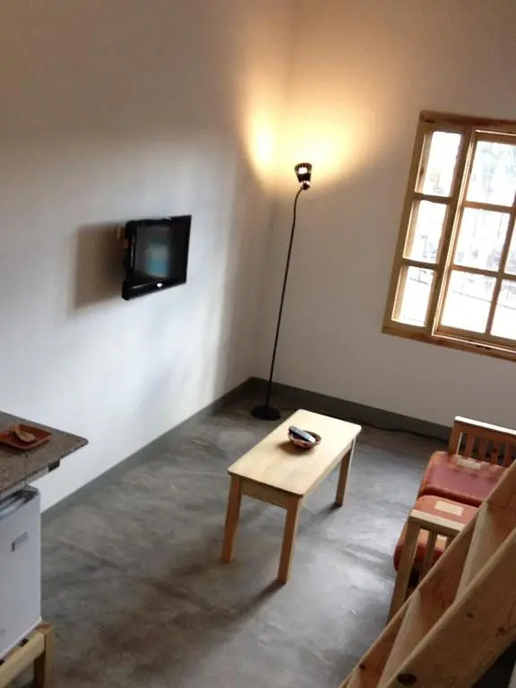 Studio 22