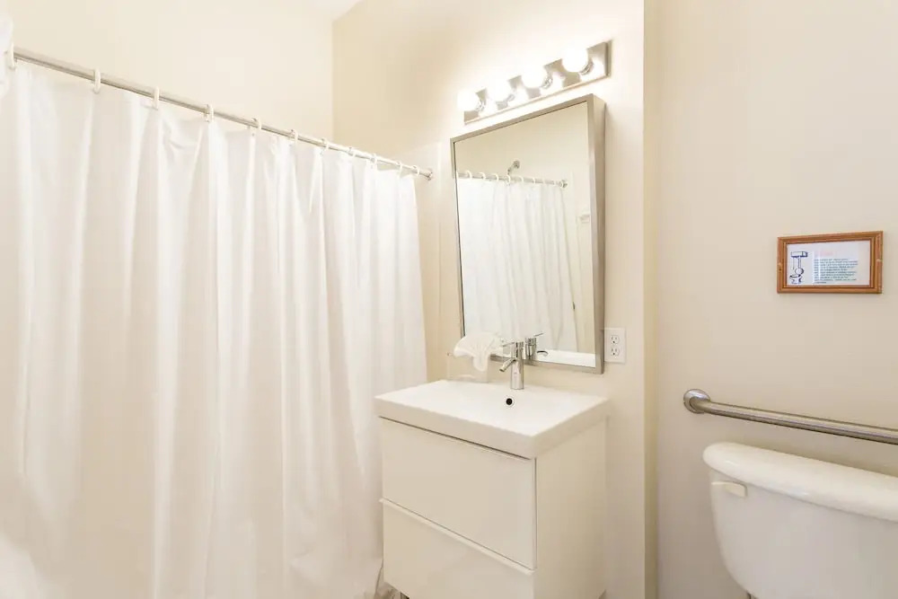 Beautiful Vacation Townhouse with Balcony EM2777