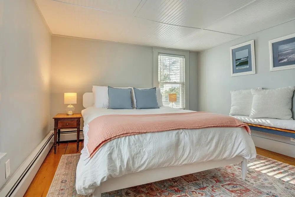 < 1 Mi to Beach! Kennebunk Cottage w/ Yard