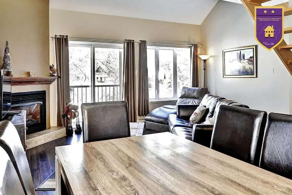 Condo 306 33 Chemin du Hameau by Les Chalets Alpins