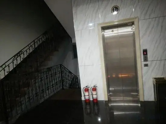 Xinle Dekaiyuan Express Hotel