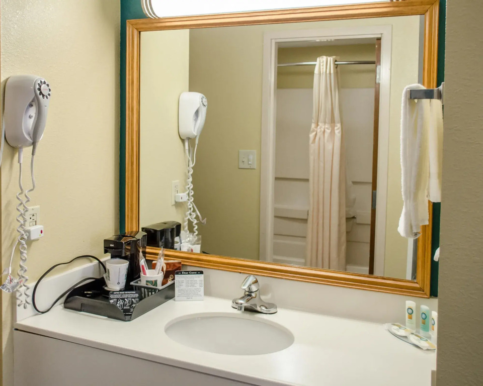 Quality Inn & Suites Medina - Akron West