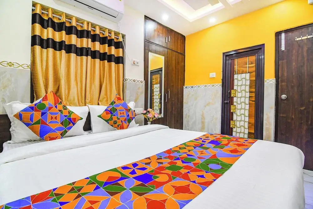 FabHotel MN International