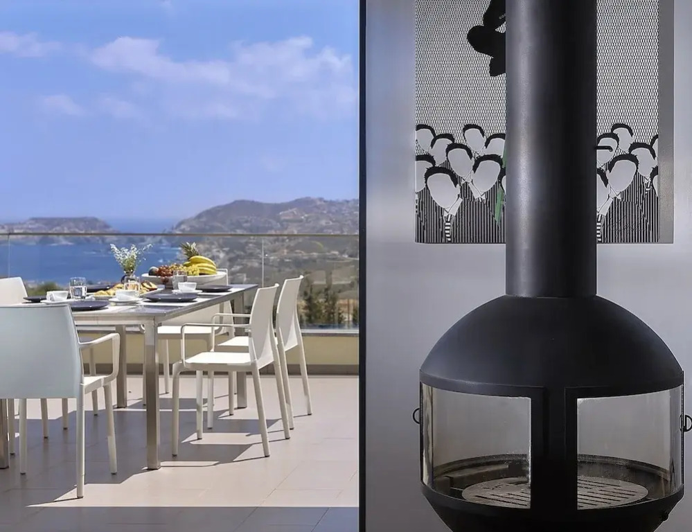 Mountainside Villa w Pool Breathtaking sea View