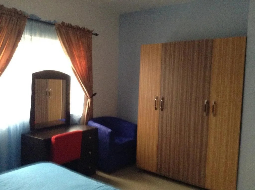 Riana Star Hotel