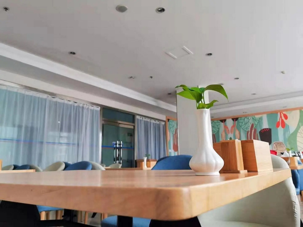 Hanting Hotel Weihai Railway Station