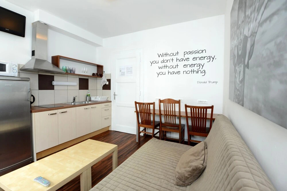 Viva Rooms