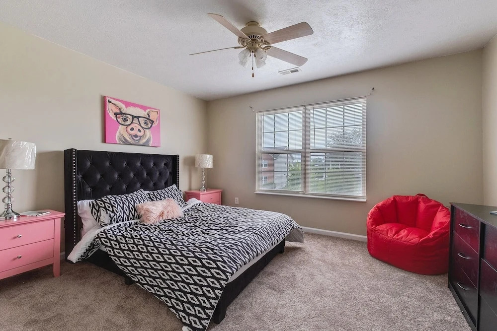 Incredibly Spacious Carmel Home With Fully Equipped Kitchen - 4700 Sq Ft! Sleeps 15! Pet Friendly! 6 Bedroom Home by RedAwning