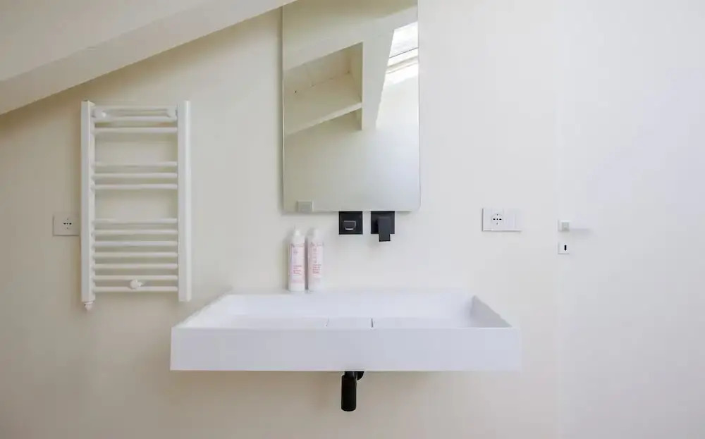Napoli White Apartment by Wonderful Italy