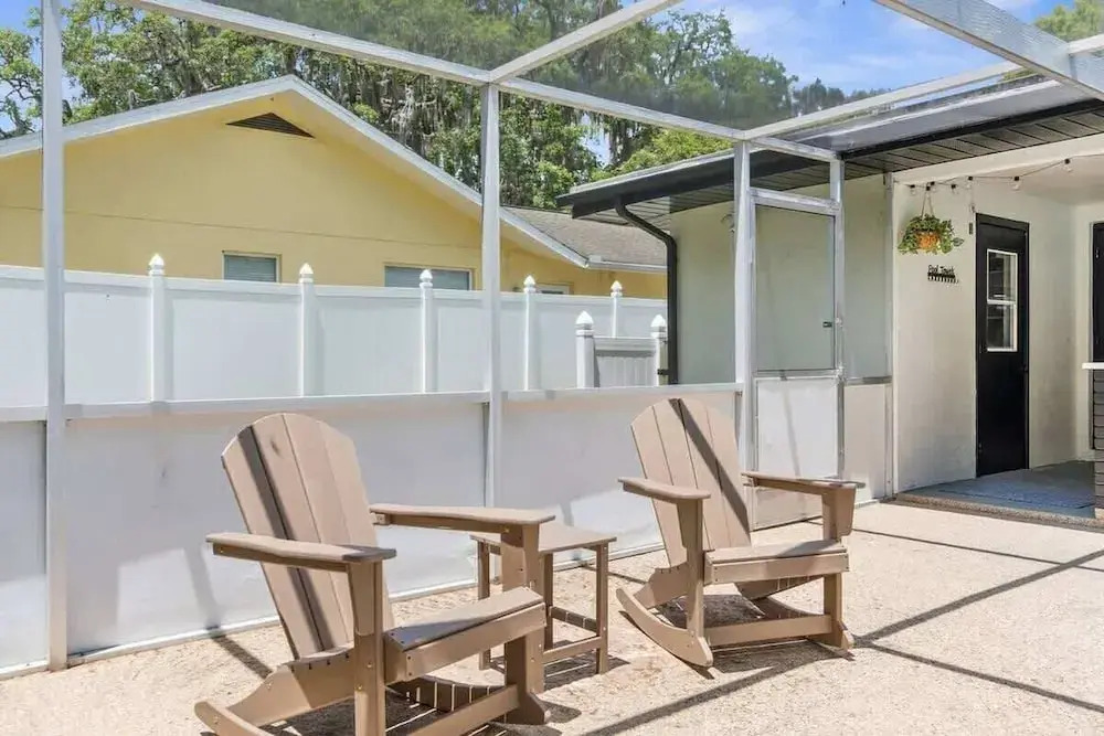 Brooksville Oasis! 3 Bedroom, Heated Pool Home