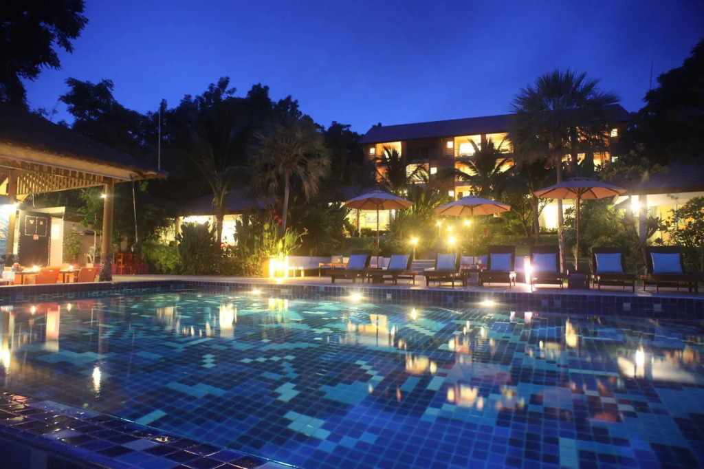 Palm Coco Mantra Resort