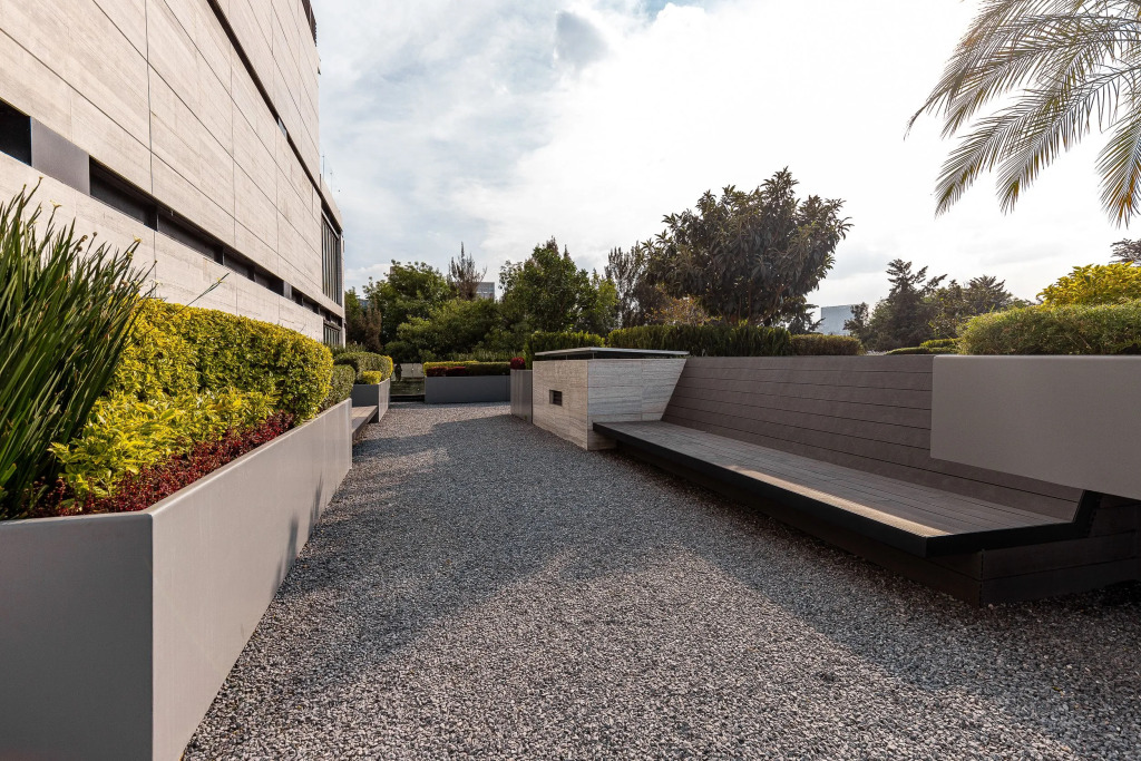 Casai Modern 2BR 2.5BA Oasis Steps From Parque Americas