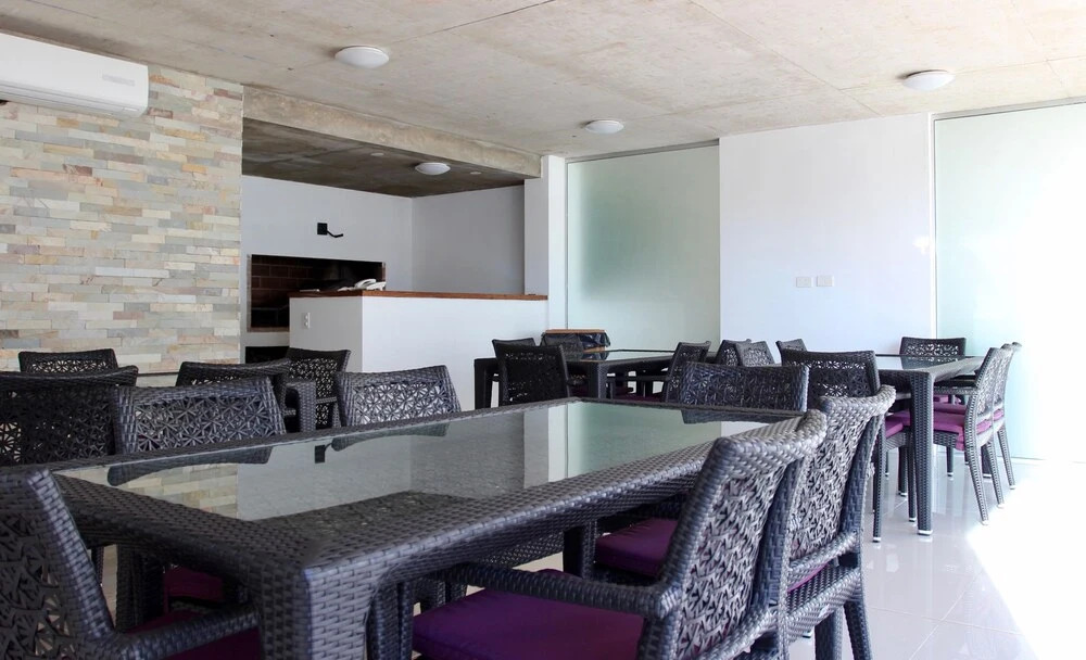 Ocean Front Deluxe Apartment