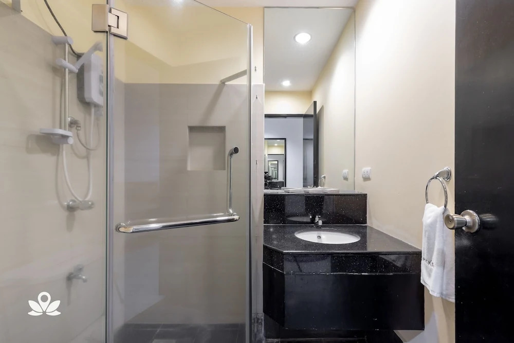 Check Inn Hotel Dumaguete City by RedDoorz