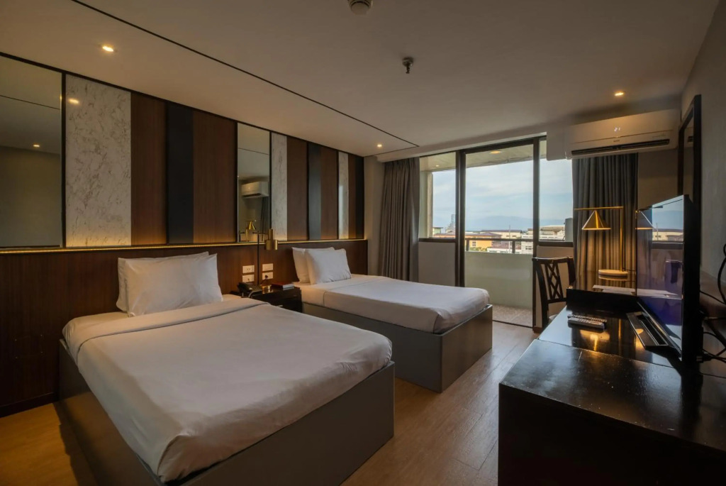 Star Plaza Hotel