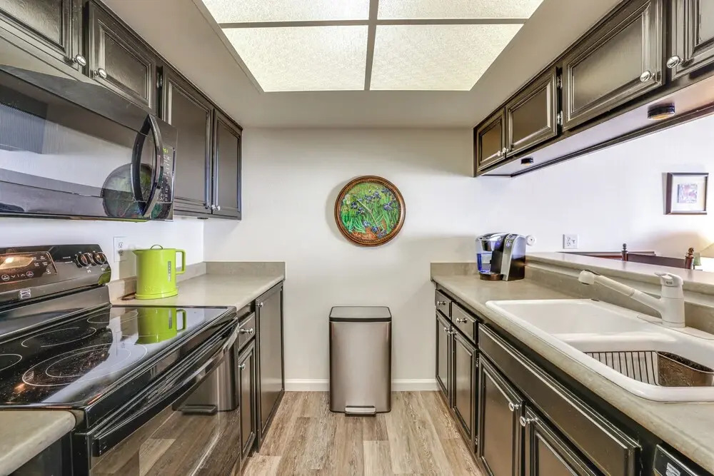 Mtn-view Condo w/ Pool Access in Palm Springs!