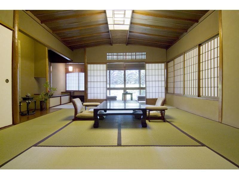 Hiiragiya