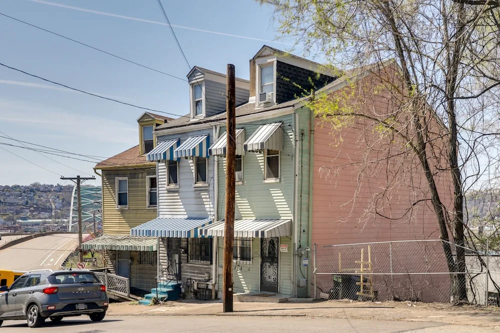 West Oakland Home - 2 Mi to Downtown Pittsburgh!