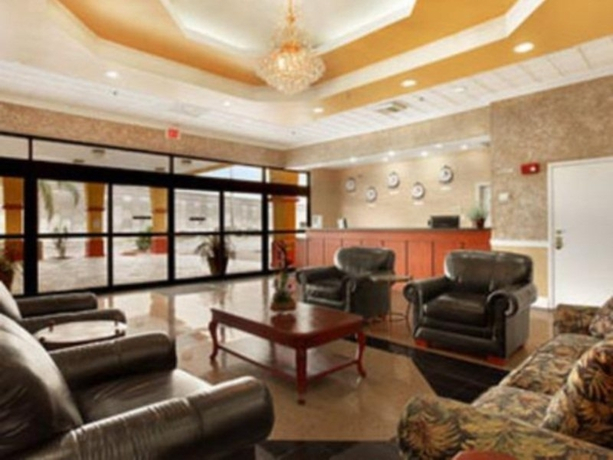 Baymont Inn & Suites Clearwater