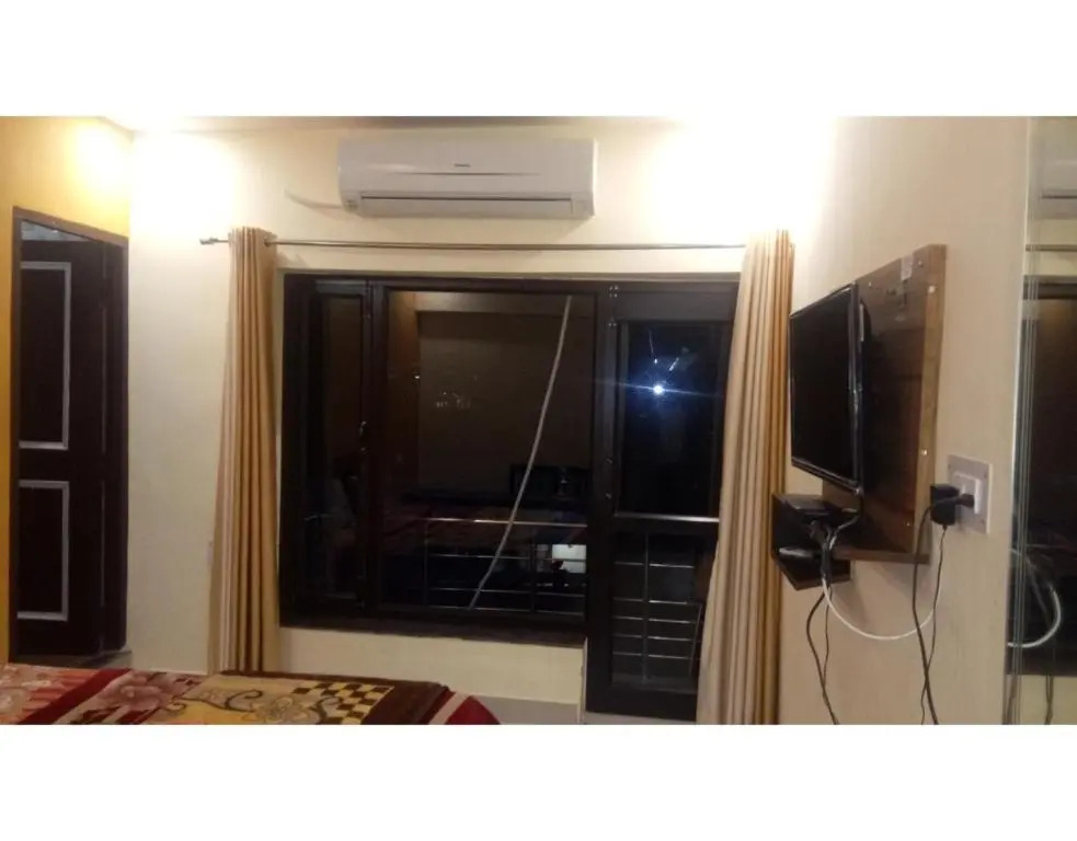 Rooms facing Mountains in Tapovan