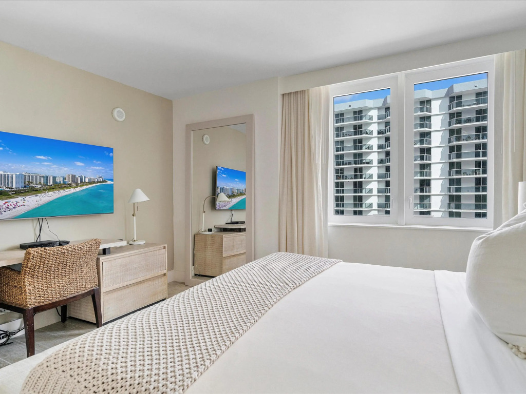 Luz Brillosa 1 1 Ocean View Condo 1009