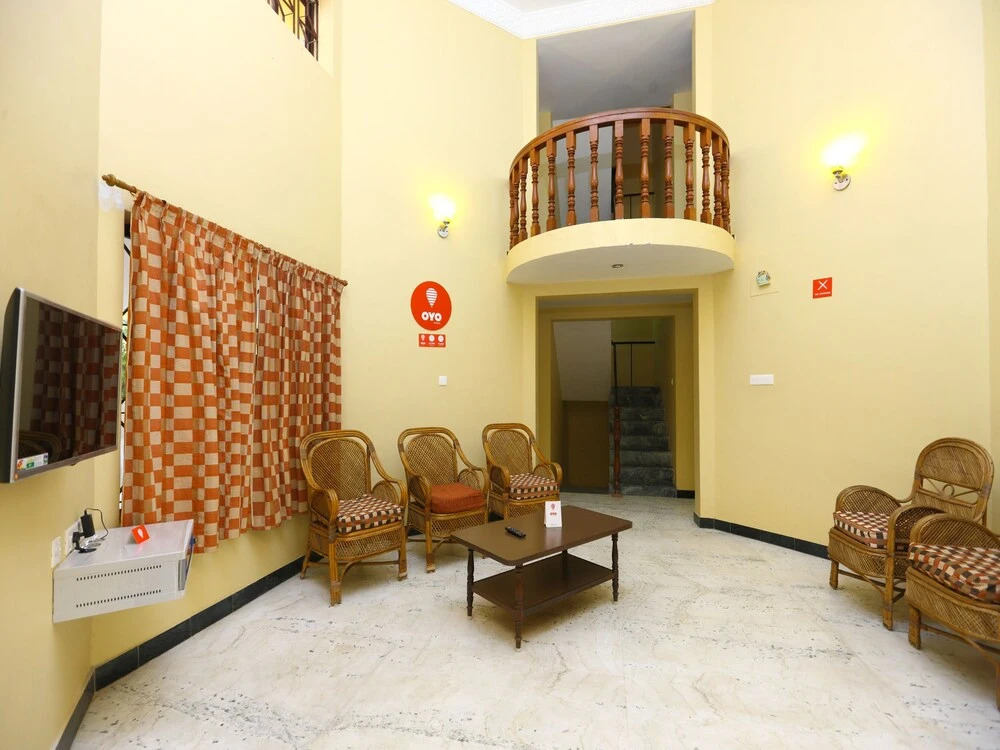 OYO 9833 Home 3BHK Reddiyarpalayam