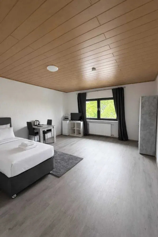 Frankfurt West Family Stay