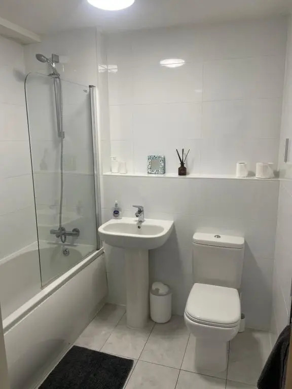 #0601 Two Bedroom Serviced Apartment - free parking