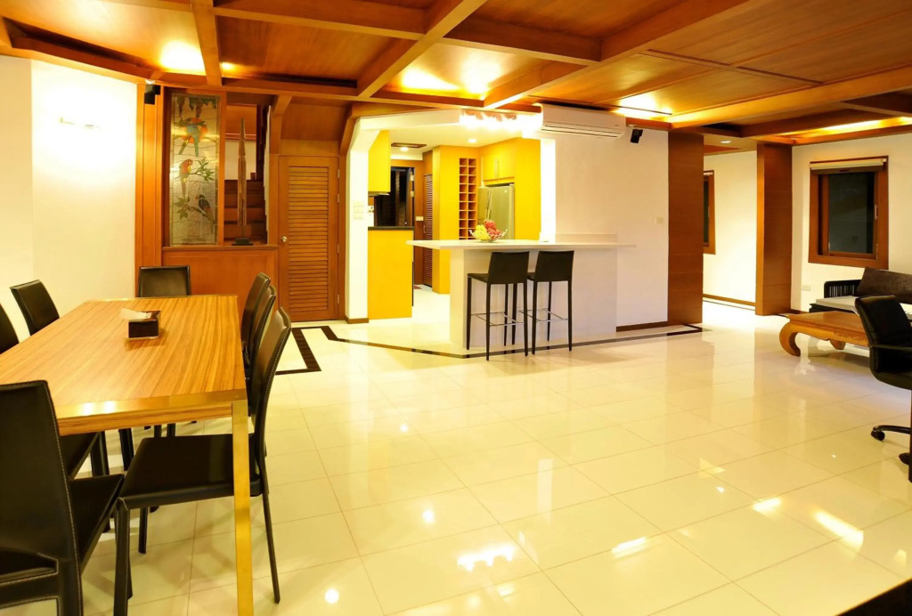 Thai Villa Melitta Bangrak Bohput, Beach, Pool, SeaViews, 6-enSuite, Full Villa, Luxury, AAA Location Koh Samui