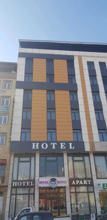 Alp Otel