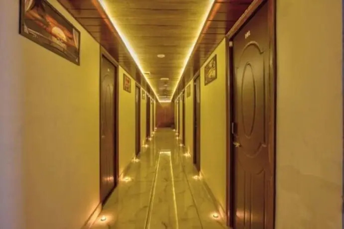 Goroomgo i Bex Manali