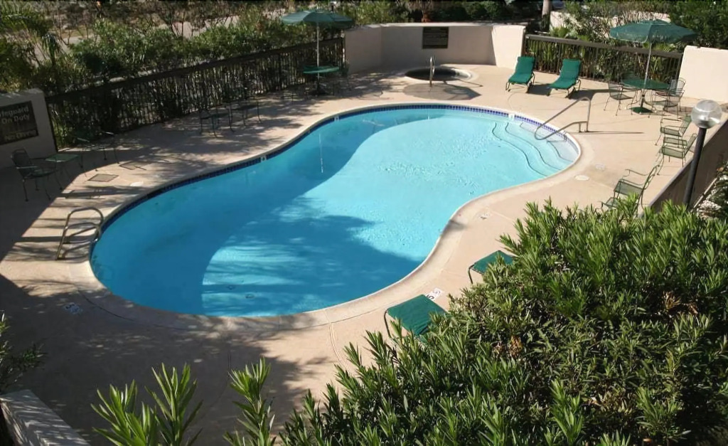 Baymont Inn & Suites by Wyndham The Woodlands