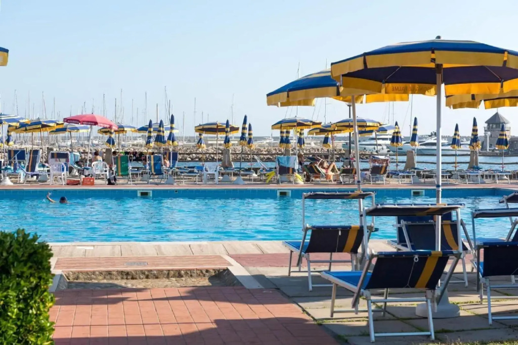 Hotel Baia Del Sole