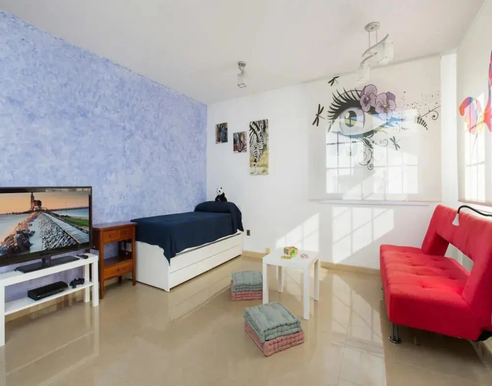 Beautiful Villa With Pool in Vidreres