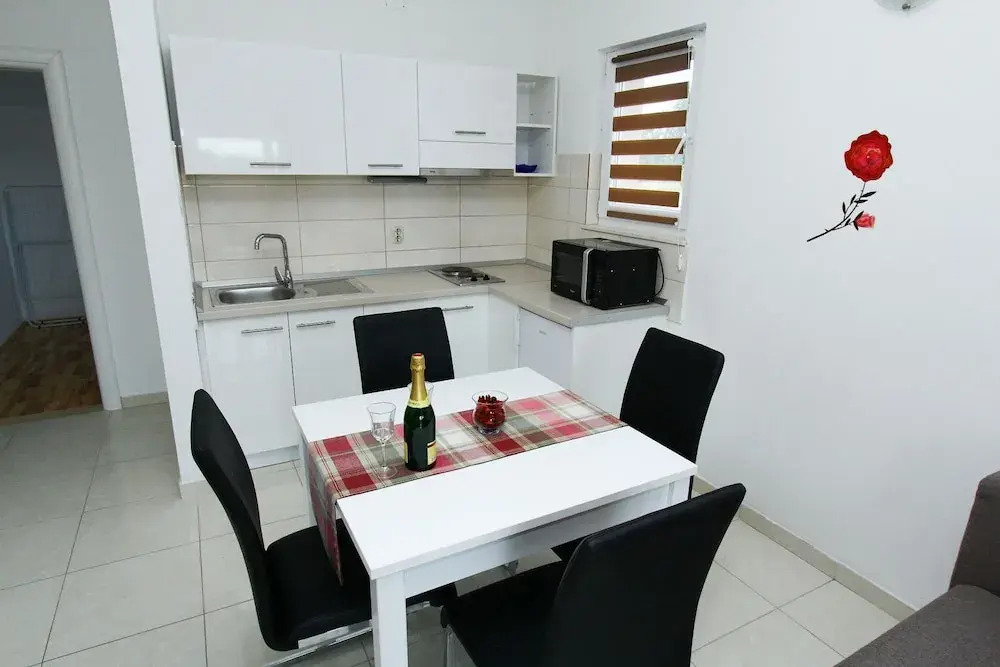 Renato - 150 m From Beach - A2