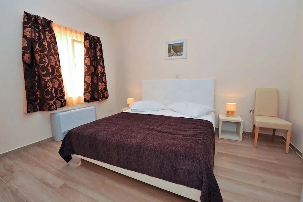 Lastura Aparthotel