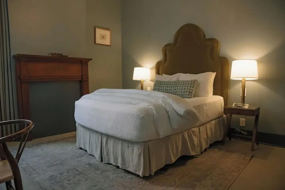 The Woodward Hotel