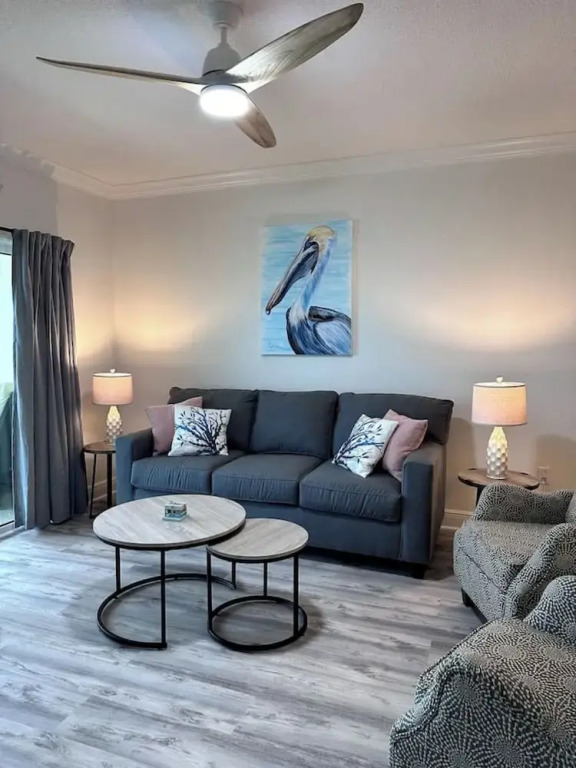 Crystal Shores West 1103
