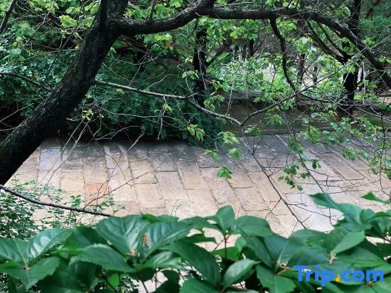 Yan'an Heritage Cave Hotel
