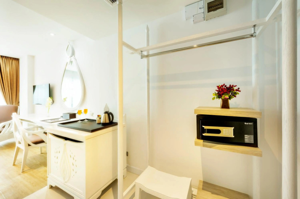 Anajak Bangkok Hotel - SHA Plus