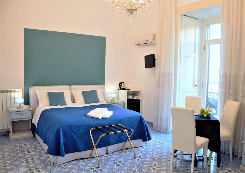 Piazza Tasso B&B