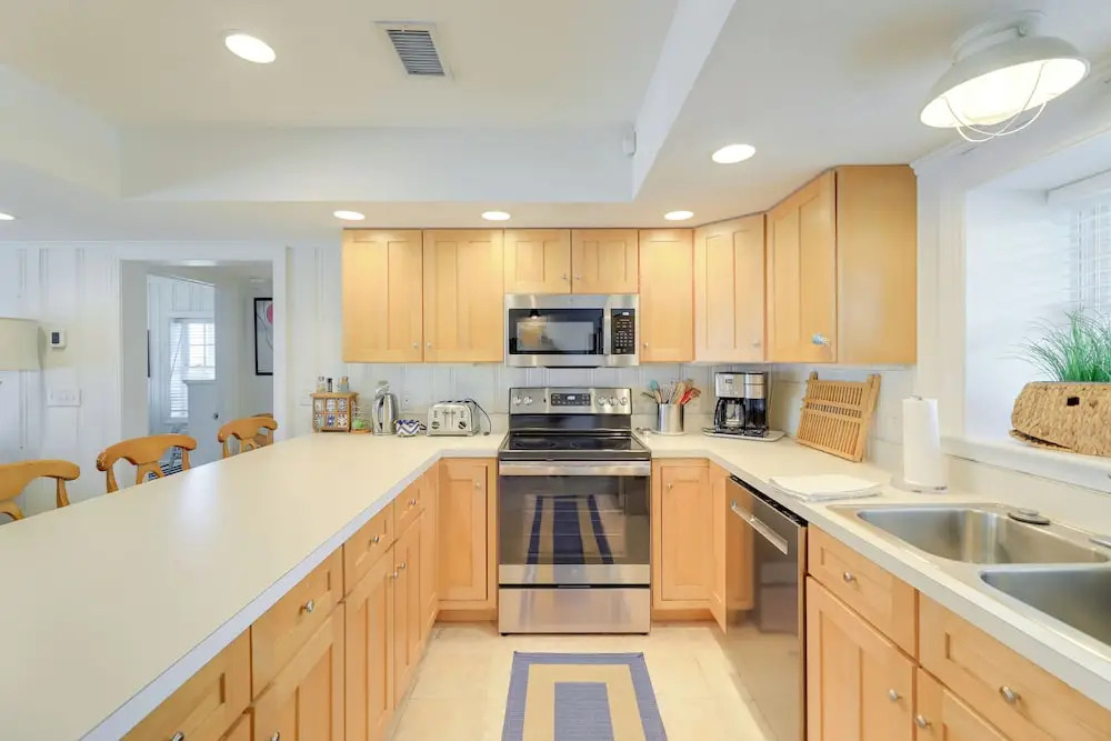 Atlantic Beach Condo - Walk to Beaches!