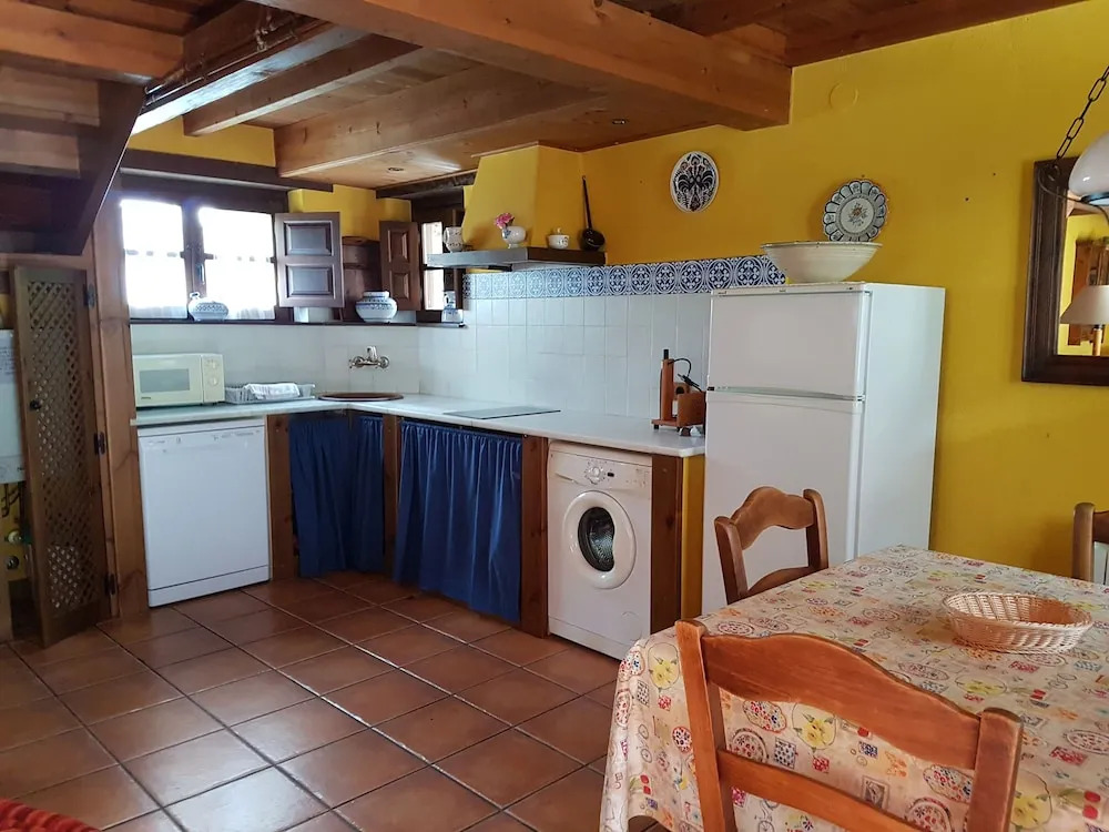 Casas rurales Valle de Bueida, jacuzzi solo en las casas el El Palacio y Viscárcel