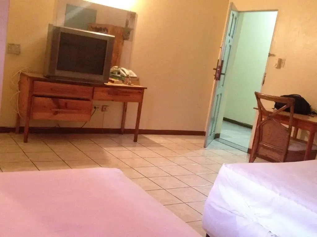 Olympia Crown Hotel